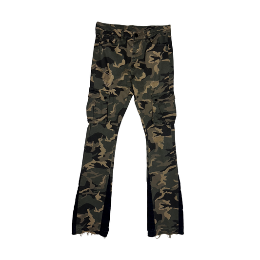CAMO SKINNY STACKED FLARE PANTS